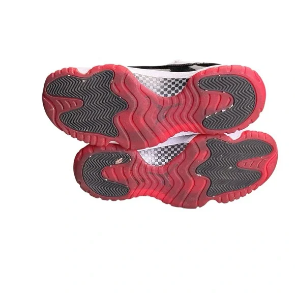Jordan Air Jordan 11 Retro Low Concord-Bred White Black Red AV2187-160 2020 - Picture 13 of 16